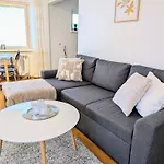 18 - Cozy With View, 7th Floor