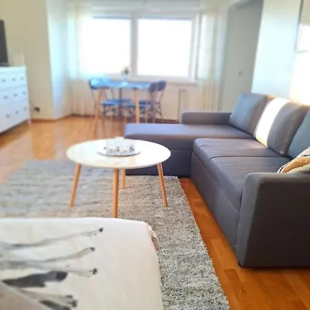 18 - Cozy With View, 7th Floor Apartamento Kemi