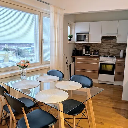 18 - Cozy With View, 7th Floor Apartament Kemi