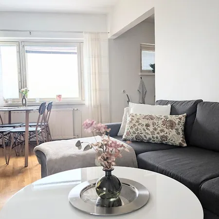 18 - Cozy With View, 7th Floor Apartamento Kemi