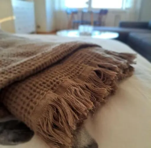 18 - Cozy With View, 7th Floor