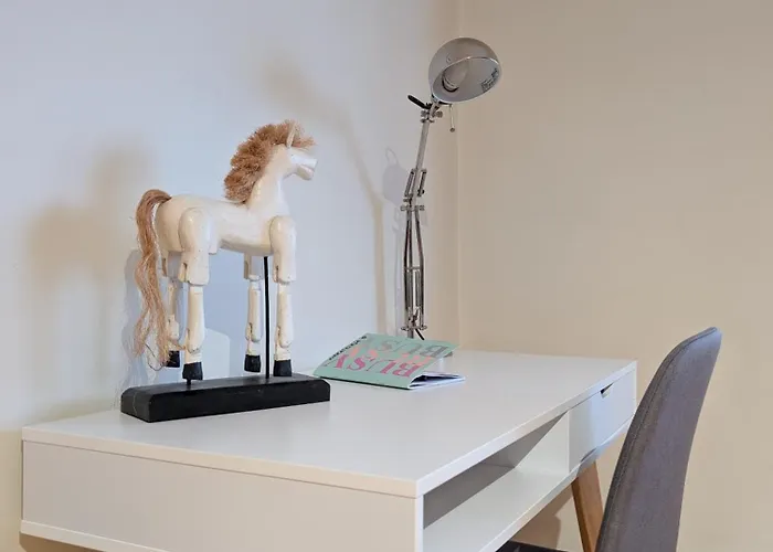 18 - Cozy With View, 7th Floor *